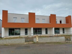 Construction d'un bâtiment comprenant 3 d'appartements
